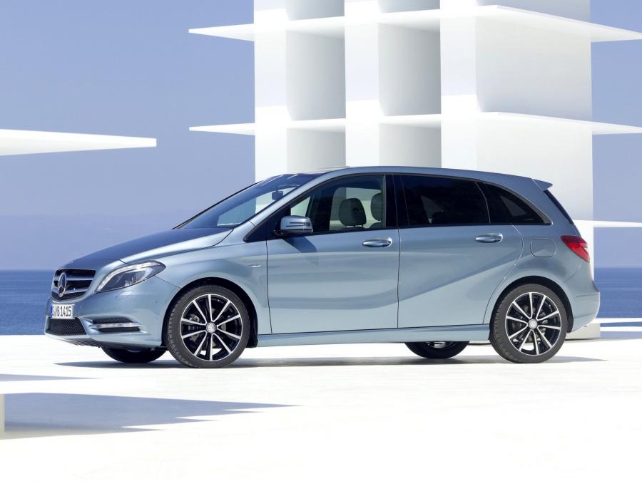  Mercedes-Benz B200 CDI BlueEFFICIENCY 2011 года  (фото 13 из 30)